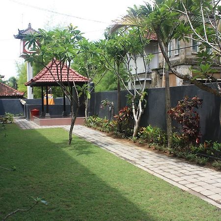 U House Kerobokan Exterior foto