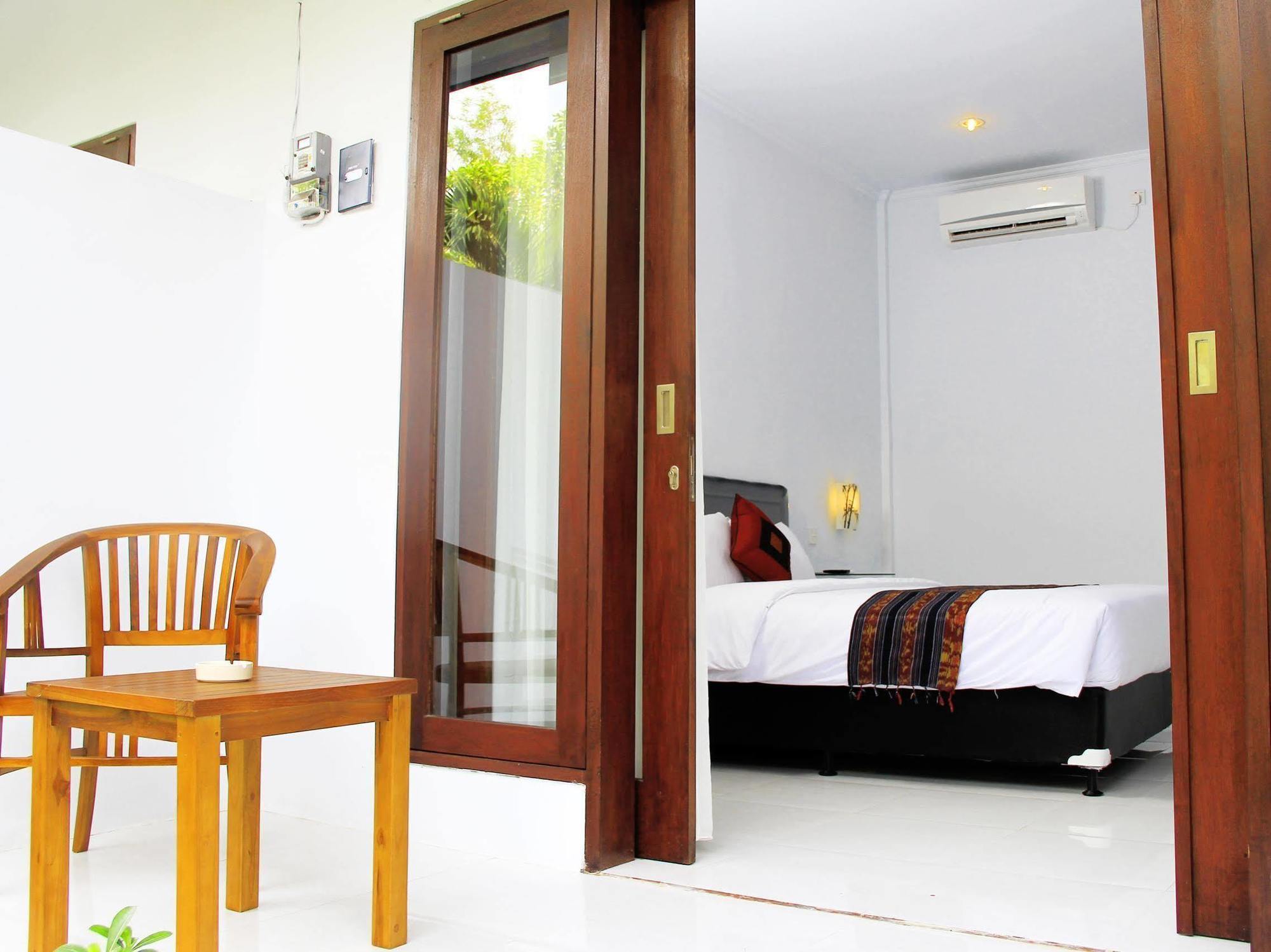 U House Kerobokan Exterior foto