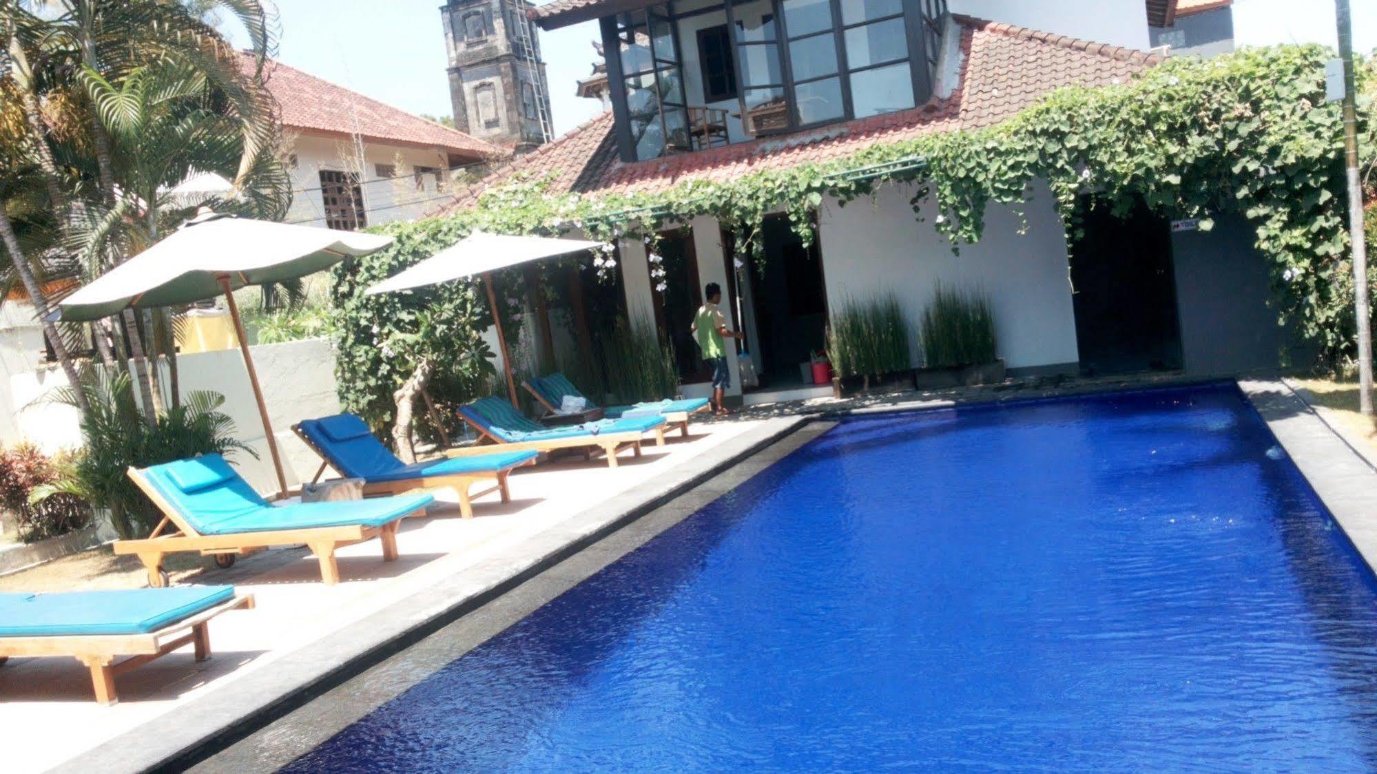 U House Kerobokan Exterior foto
