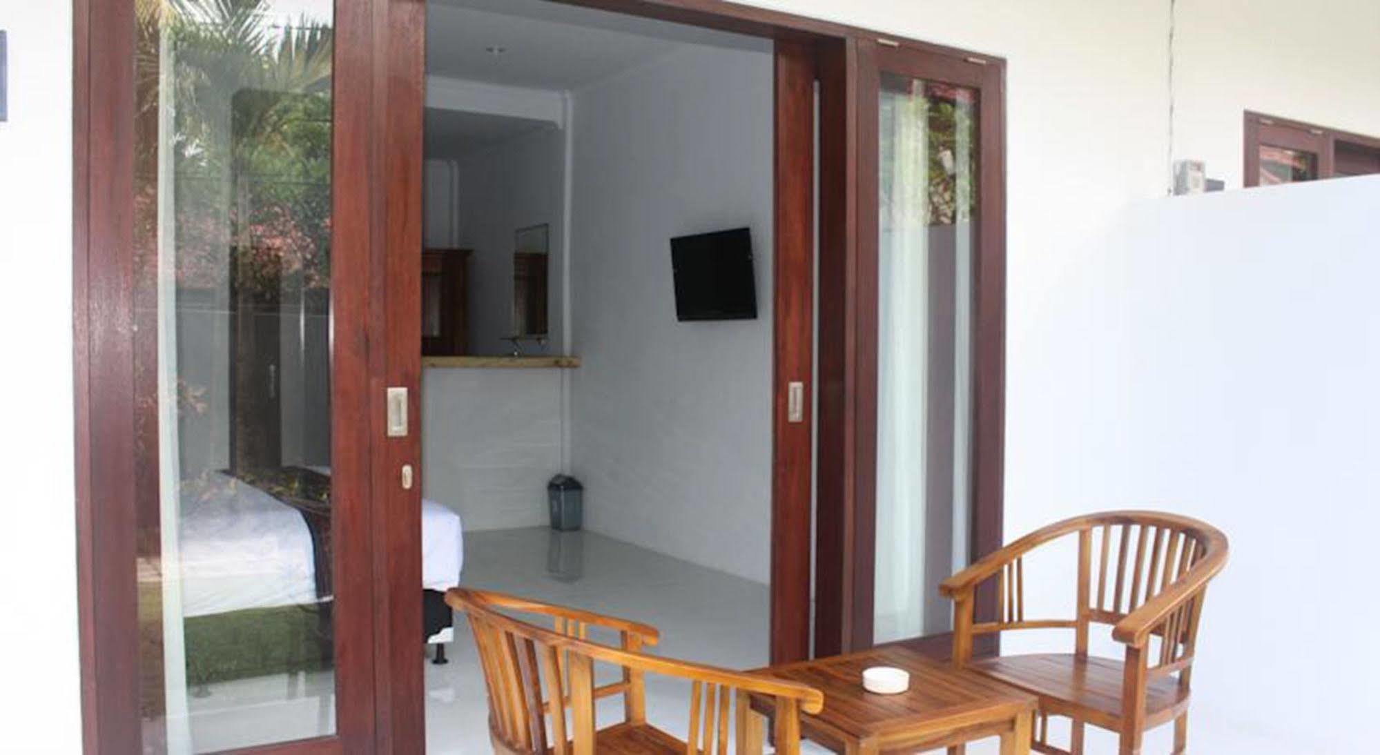 U House Kerobokan Exterior foto