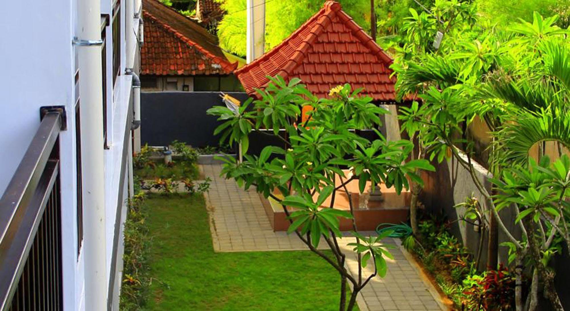 U House Kerobokan Exterior foto